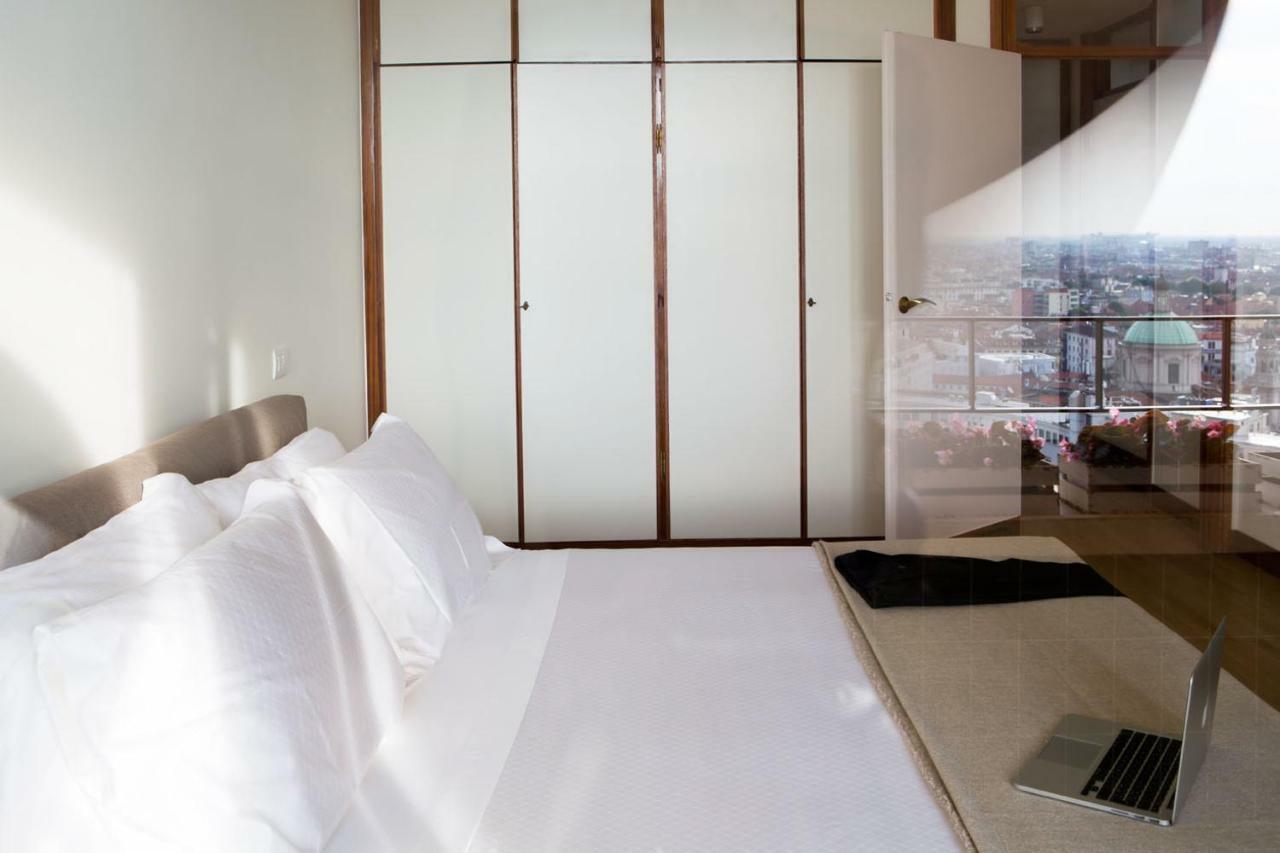 Domux Home Torre Velasca Mailand Exterior foto